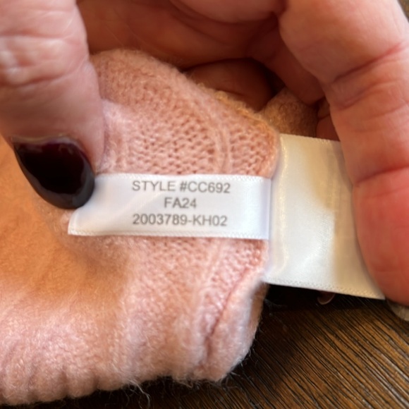 J Crew cable-knit cardigan sweater in extra-soft yarn. Size L, Light Pink, NWT - Picture 9 of 10